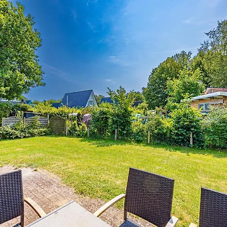 Holiday home Luett Hus - Zeltdachhaus In Strandnaehe *