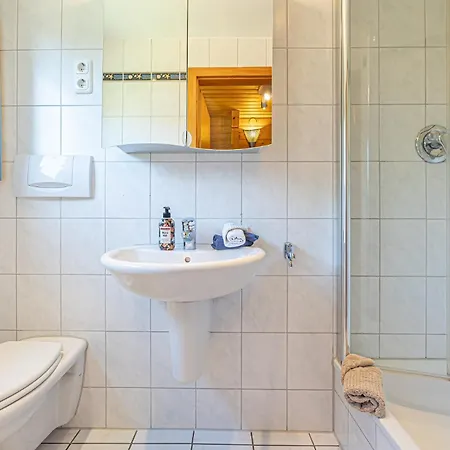 Lütt Hus - Zeltdachhaus In Strandnähe Ferienhaus Damp